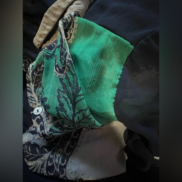 Chicos multi color sheer top size xl - Picture 6 of 6